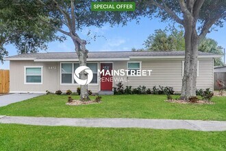 Building Photo - 4 Bedroom Pet-Friendly Home in Tampa, FL w...