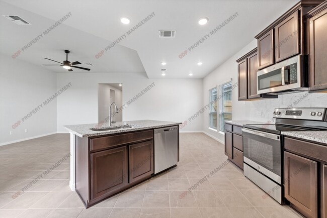 Building Photo - 3 Bedroom, 2 Bathroom, Southside of Temple