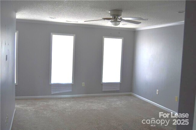 Building Photo - 110 Steam Engine Dr