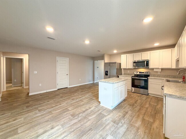 Building Photo - 7305 Lakeside Oak Ct