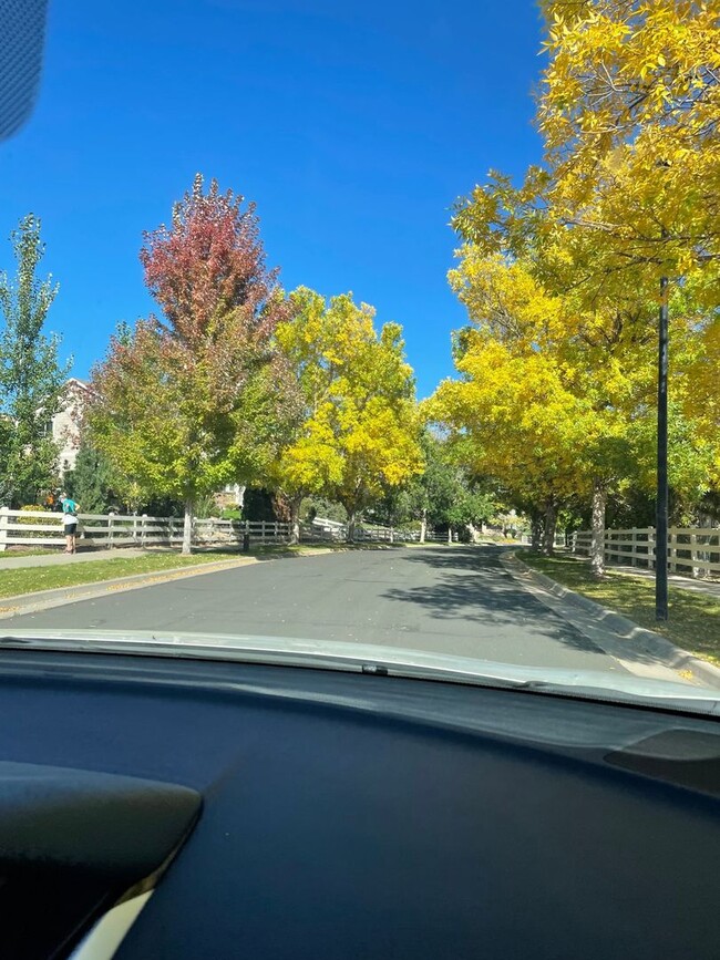 Building Photo - Charming 2BR Townhome in Broomfield