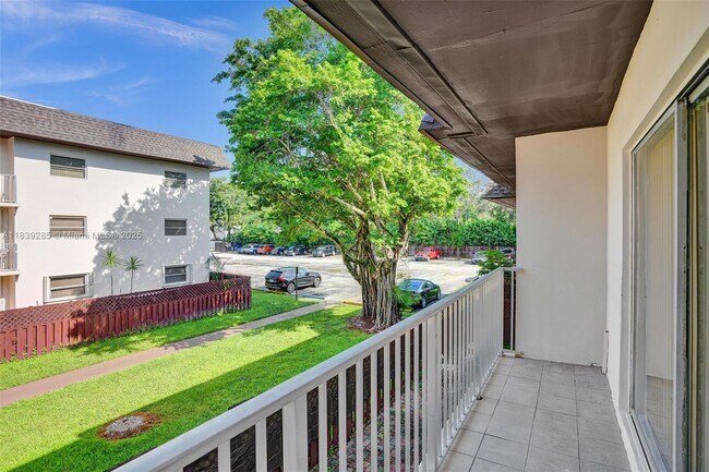Building Photo - 8475 SW 94th St