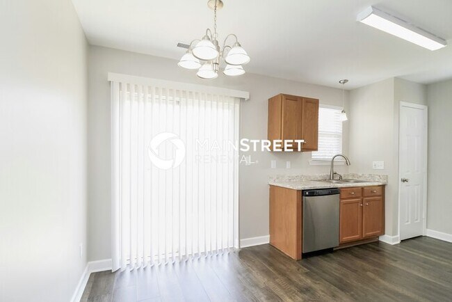 Building Photo - 3 Bedroom Pet-Friendly Home in Winston-Salem, NC with Main Street Renewal