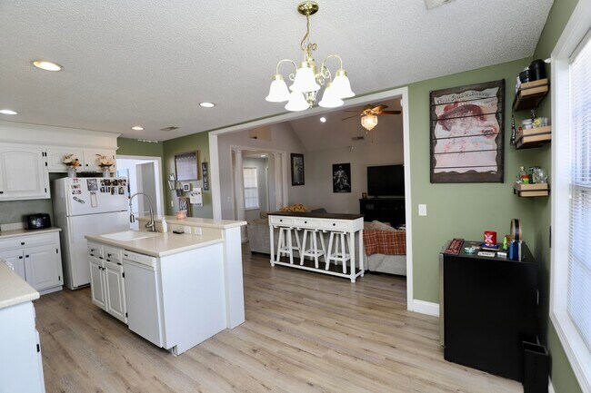 Building Photo - 3245 Arborwood Dr
