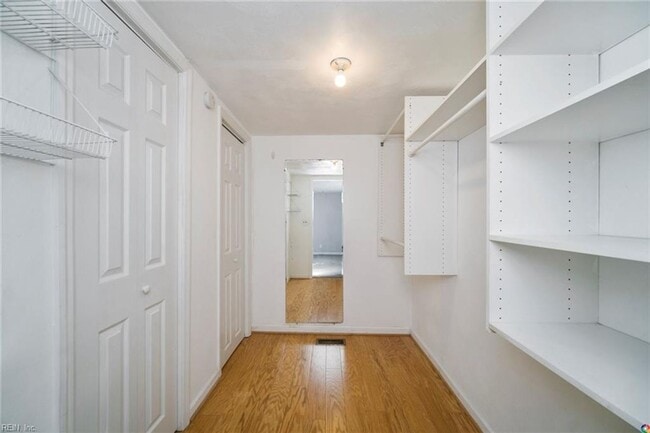 Building Photo - 847 Marvin Ave