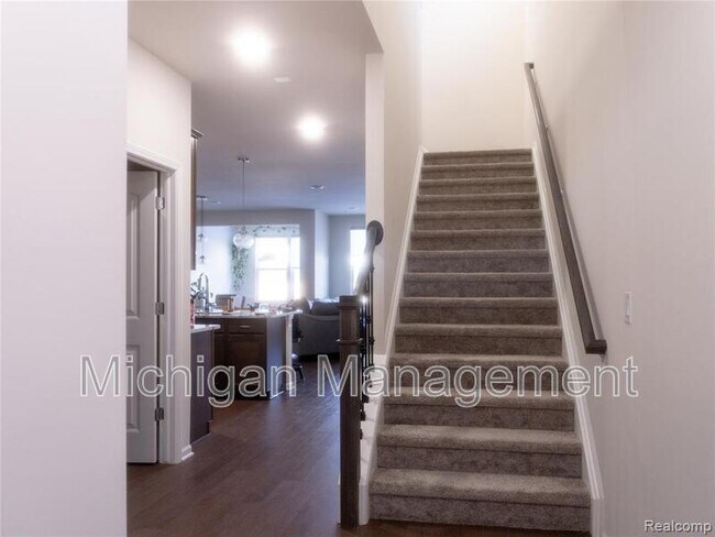 Building Photo - 1434 Superior Dr