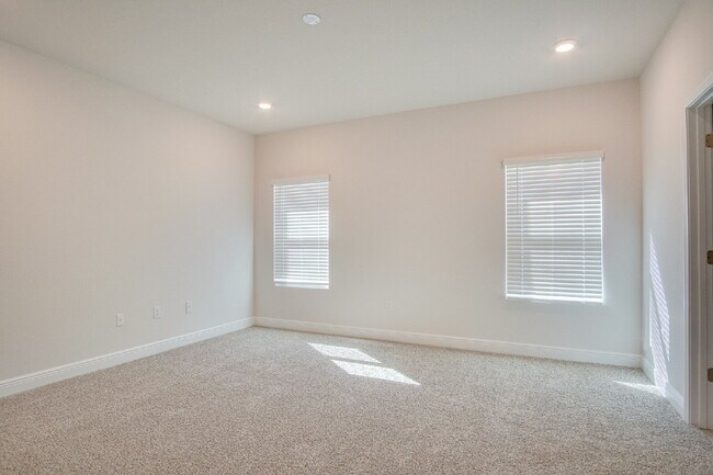 Building Photo - Fallschase 5-Bedroom Home – Pool, Playgrou...