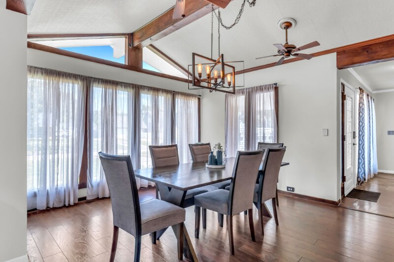 Building Photo - 5111 Ashwood Dr