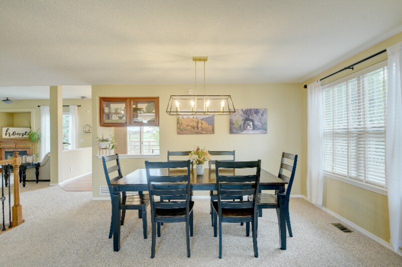 Building Photo - 8677 Roaring Fork Dr