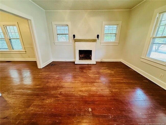 Building Photo - 411 Carthage Rd