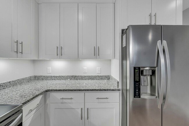 Building Photo - Beautiful North Nashville Home