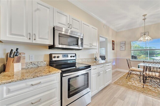 Building Photo - 6738 Peach Tree Creek Rd