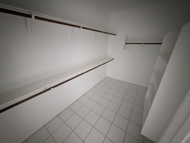 Building Photo - 821 Glacier Peak Ln