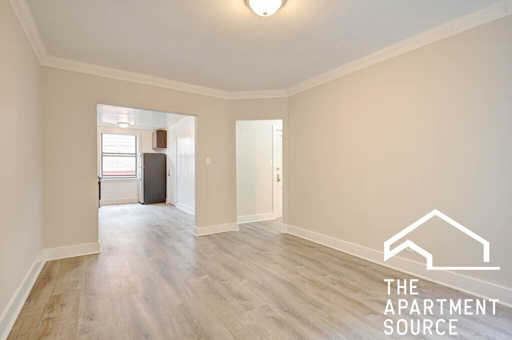 Building Photo - 2333 N Spaulding Ave