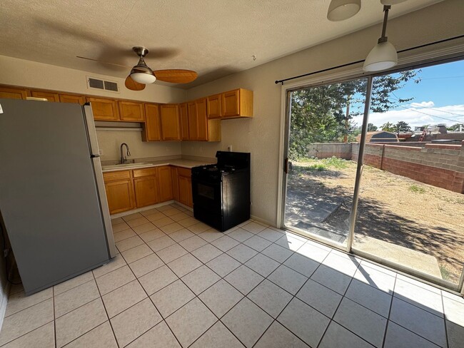 Building Photo - Wonderful 3 bed 2 bath home!