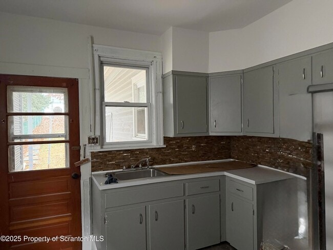 Building Photo - 1018 Madison Ave