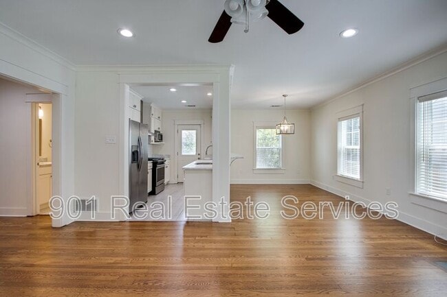 Building Photo - 1805 Lyndale Ave