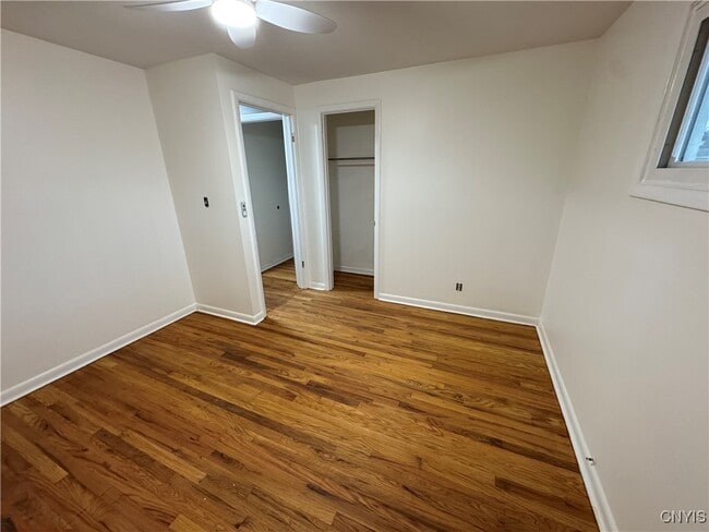 Building Photo - 900 Drexler St