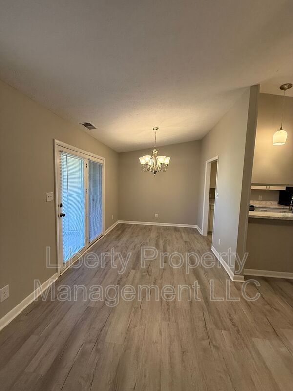 Building Photo - 664 Bartons Landing Pl