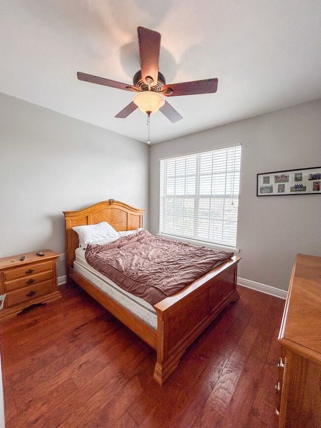 Building Photo - Union Street Station #324