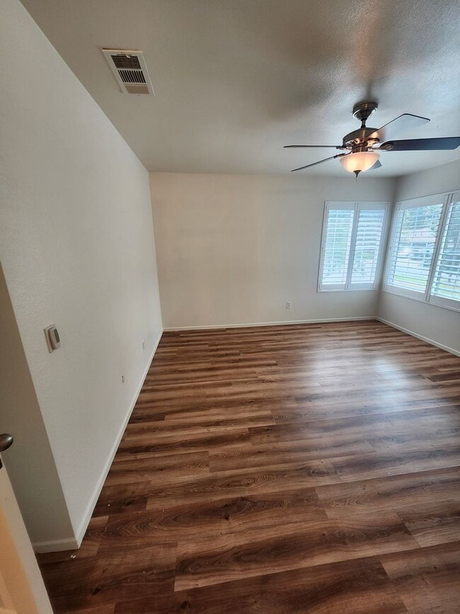 Building Photo - Big backyard with lots of upgrades