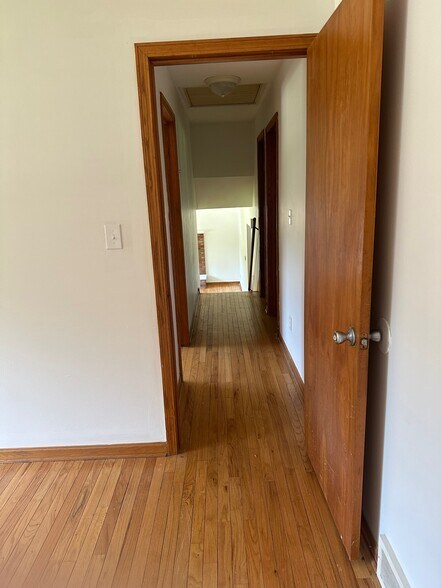 hallway - 4093 Karry Dr