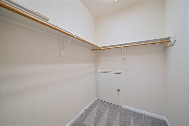 Building Photo - 22519 Diamond Shore Ct