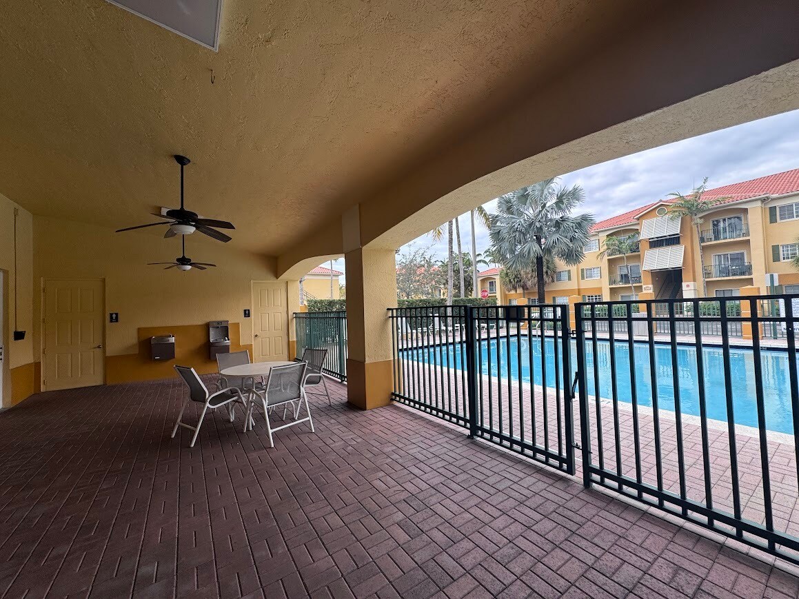 Building Photo - 7350 NW 114th Ave