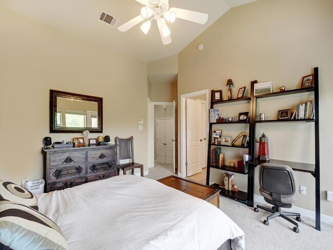 Building Photo - 1701 Spyglass Dr