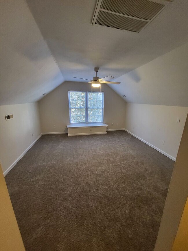 Building Photo - SAWYERS MILL