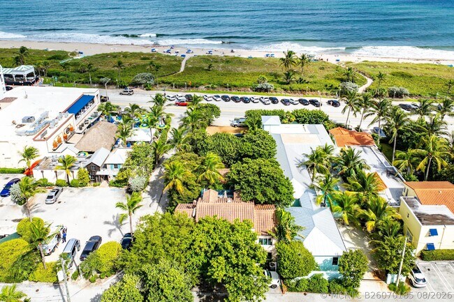 Building Photo - 72 S Ocean Blvd