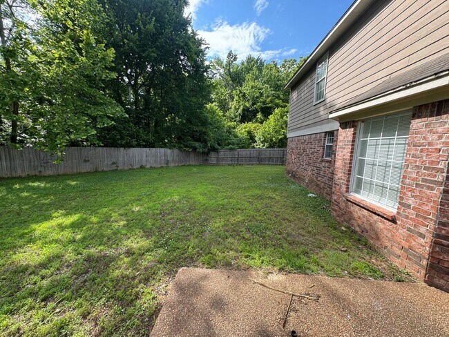 Building Photo - Stunning 3-Bedroom Home in Olive Branch - Spacious & Modern!