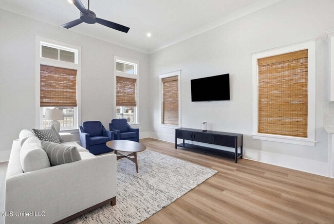 Building Photo - Fully furnished brand new home with garage!