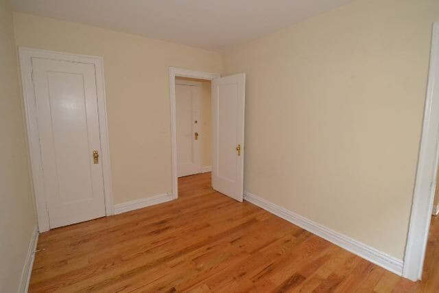 Building Photo - 533 W Roscoe St