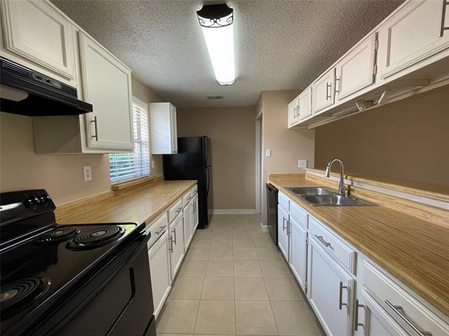 Building Photo - 7204 Shadow Bend Dr