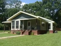 Building Photo - Remington Lake Housing #10