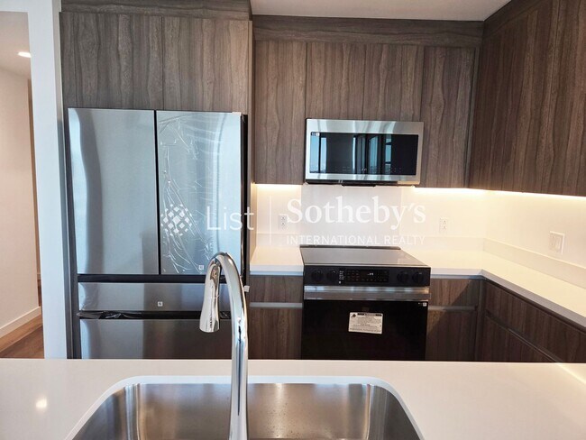 Building Photo - The Park on Keeaumoku #2919L | Honolulu, HI