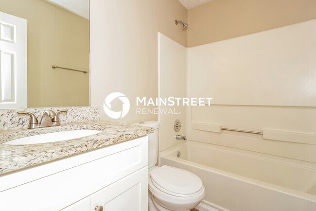 Building Photo - 4 Bedroom Pet-Friendly Home in Austell, GA with Main Street Renewal