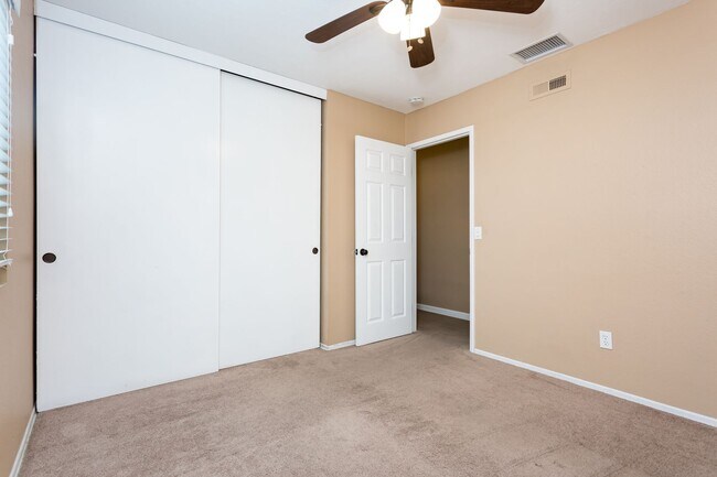 Building Photo - Beautiful Home in Mira Mesa