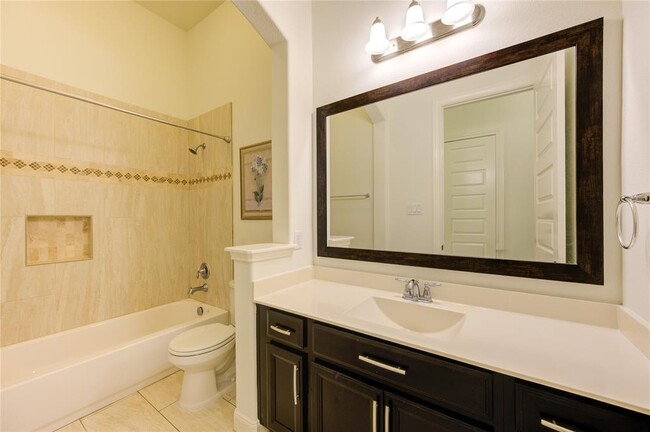 Building Photo - 25642 Luna Vista Dr