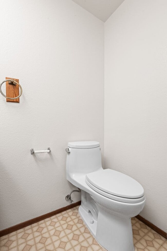 Building Photo - 14408 Outrigger Dr