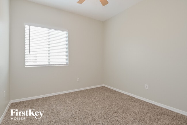 Building Photo - 9657 N Deimos Dr