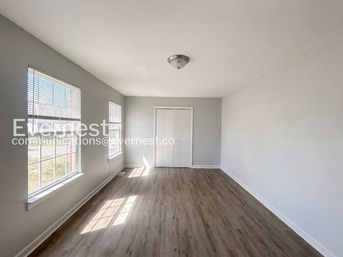 Building Photo - 1533 Northcut Ct