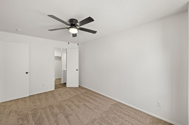 Building Photo - Ivy l | Elevated 3 Bedroom