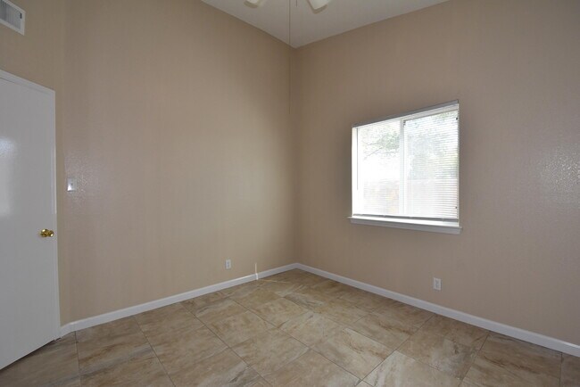 Building Photo - 10473 Ethyl Hart St