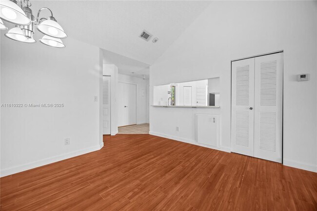 Building Photo - 1031 Coral Club Dr