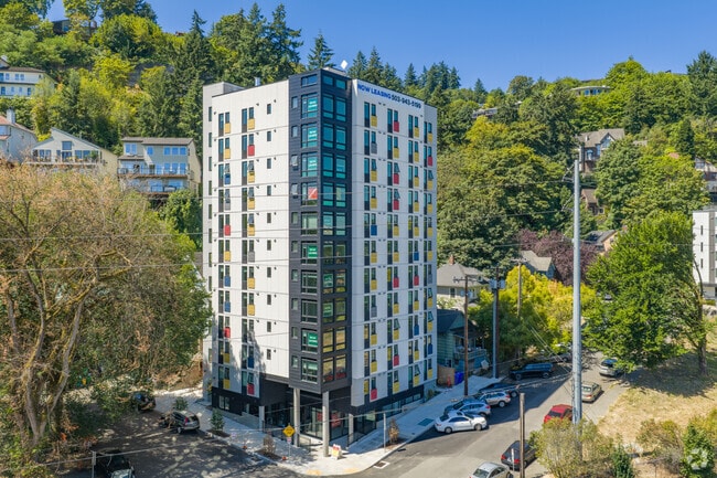 Building Photo - Park Avenue Apartments