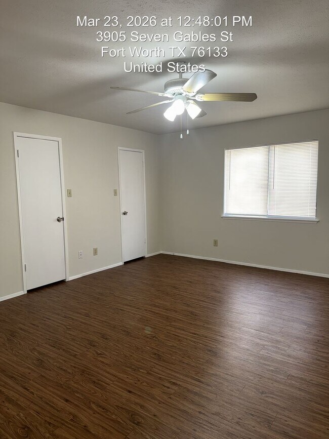 Building Photo - 3905 7 Gables St