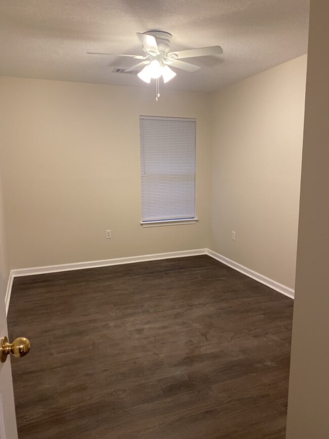 Building Photo - 343 Crooked Pine Trail