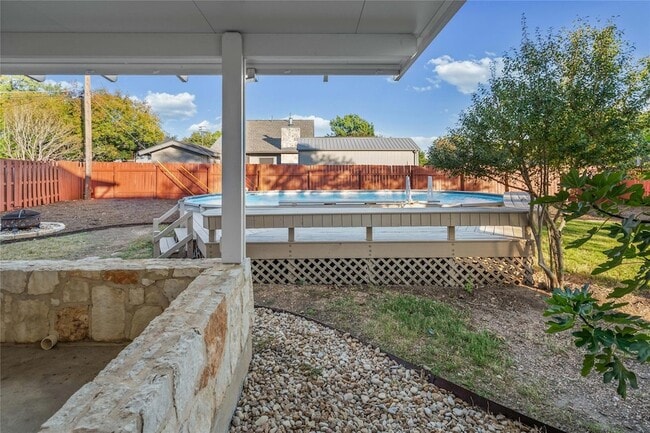 Building Photo - 1801 Broken Shoe Cove